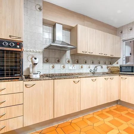 Centrally Located Temporary, Very Spacious Pataconabluerentals Apartamento