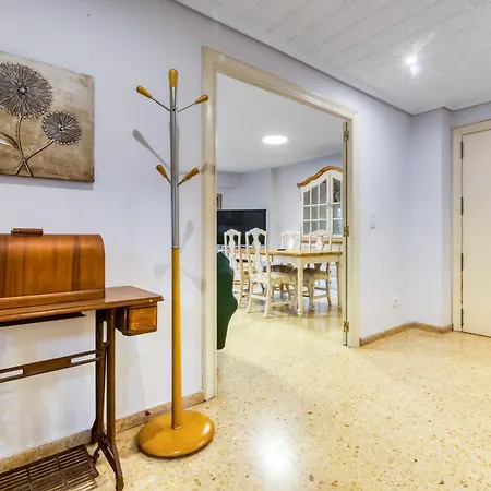 Centrally Located Temporary, Very Spacious Pataconabluerentals Lägenhet *