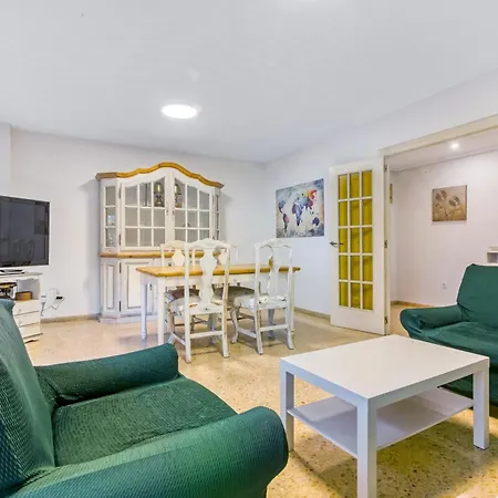 Lägenhet Centrally Located Temporary, Very Spacious Pataconabluerentals *