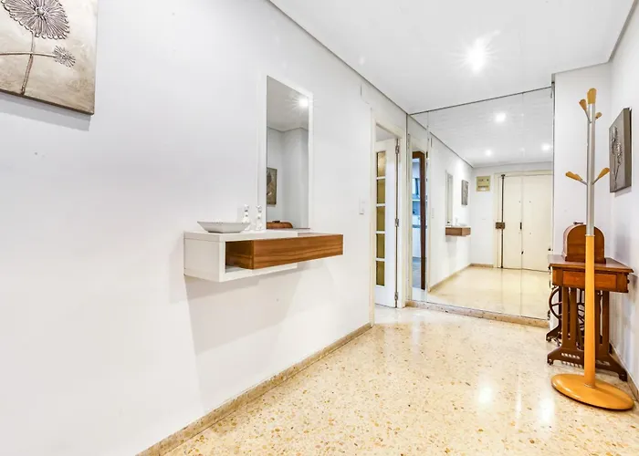 Centrally Located Temporary, Very Spacious Pataconabluerentals Apartment *