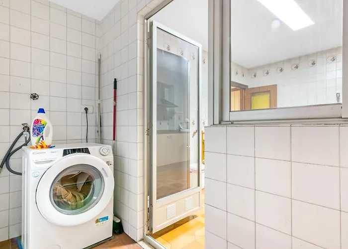 Centrally Located Temporary, Very Spacious Pataconabluerentals Apartment *