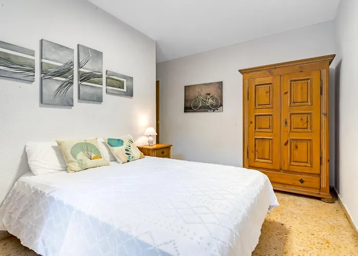 Centrally Located Temporary, Very Spacious Pataconabluerentals * Valencia