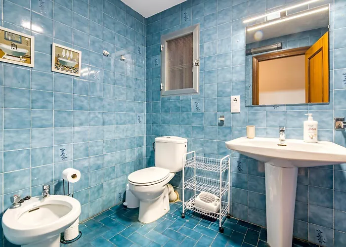 Centrally Located Temporary, Very Spacious Pataconabluerentals Valencia